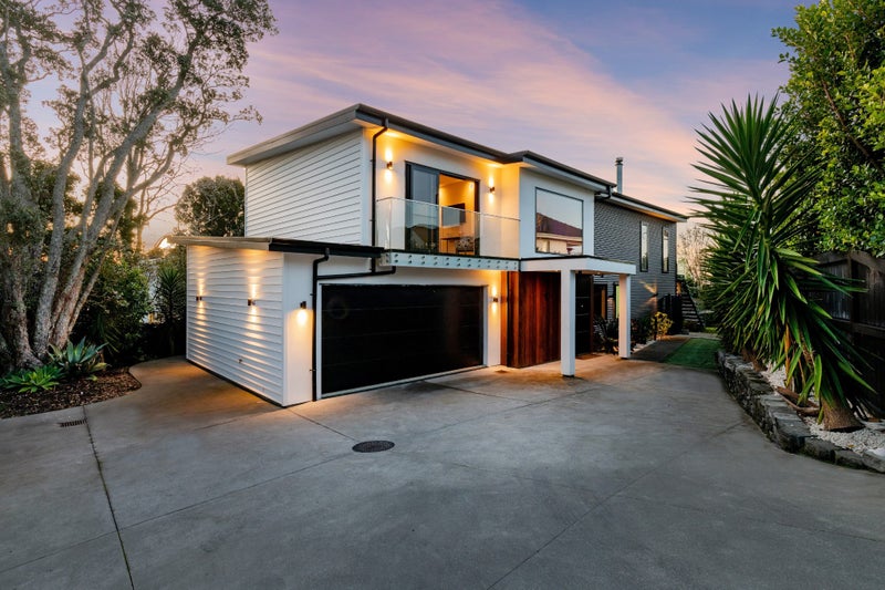 126B Sandspit Road, Shelly Park, Auckland - Carousel 1