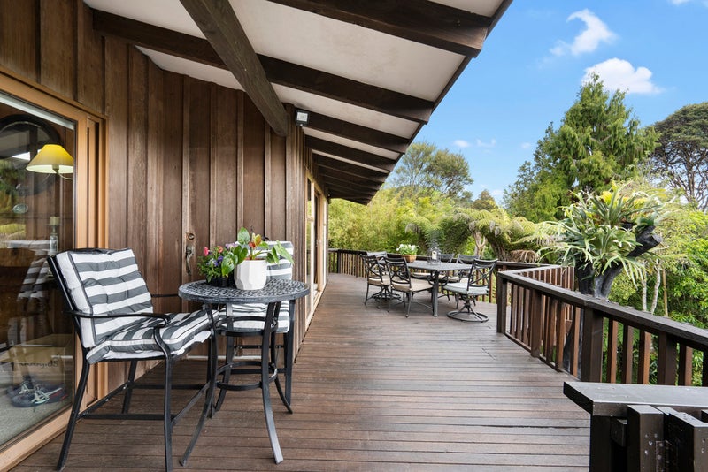 840 West Coast Road, Waiatarua, Auckland - Carousel 2