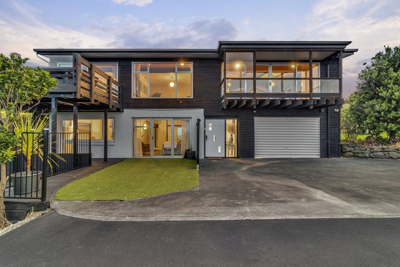 169 Soleares Avenue, Mount Pleasant, Christchurch - Carousel 23