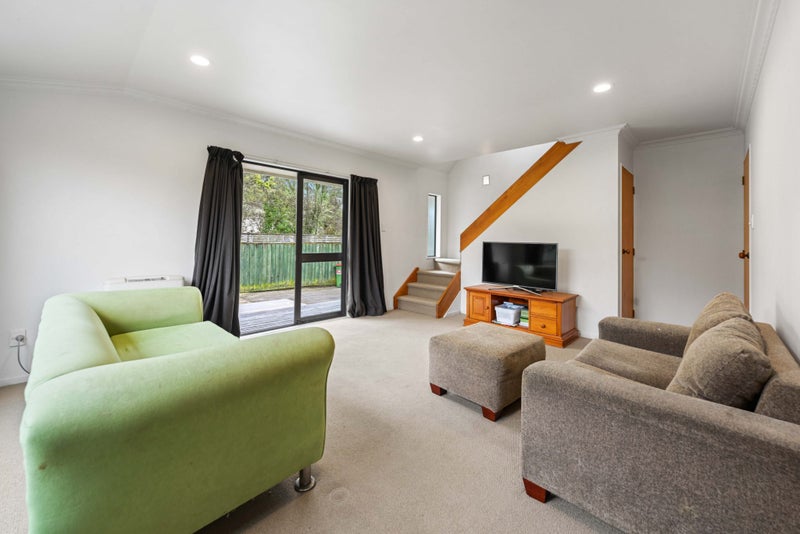 2B Stanley Street, Claudelands, Hamilton - Carousel 2