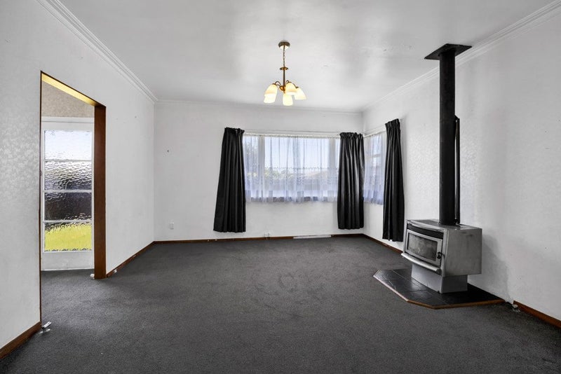 20 Mclean Street, Hawera - Carousel 2