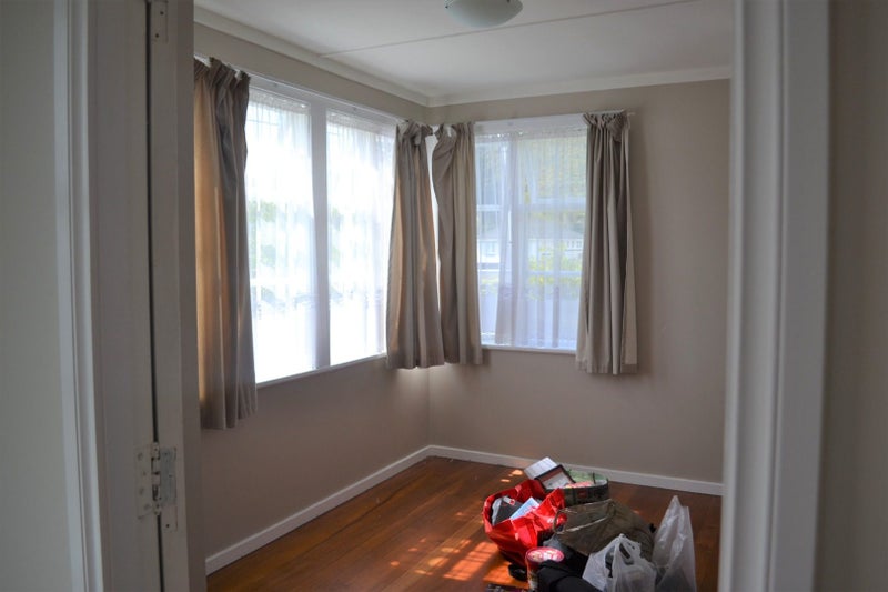 44 Shearer Crescent, Naenae, Lower Hutt - Carousel 2