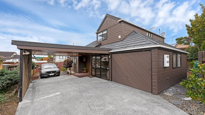 2/30 Eastridge Court, Northpark, Auckland - Carousel 1