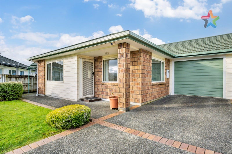 10 Woodland Mews, Wainuiomata, Lower Hutt - Carousel 2