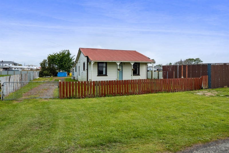 16 Manu Road, Hawera - Carousel 29