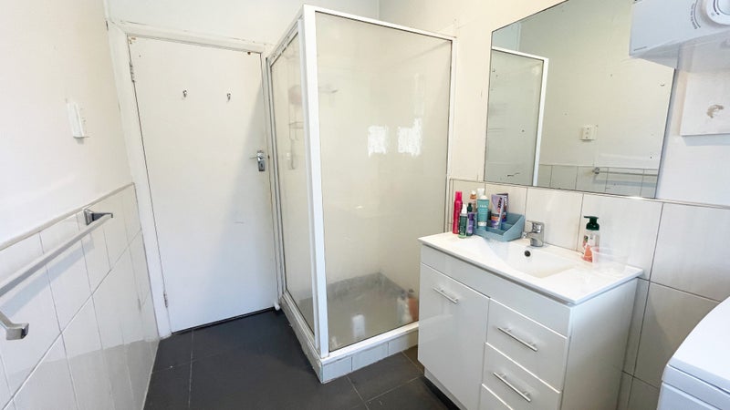 22 Krull Street, Vogeltown, Wellington - Carousel 11