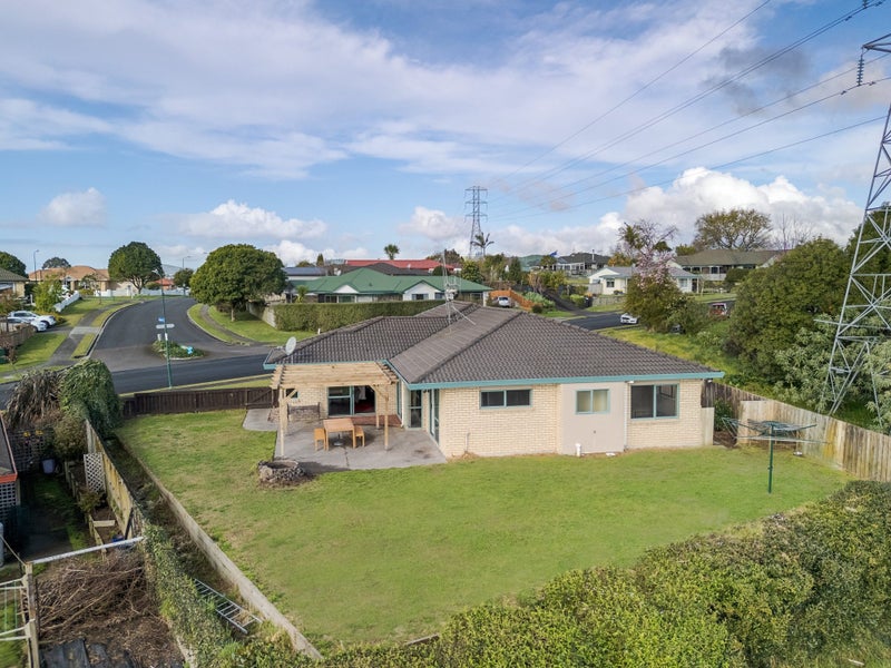 39 Sapphire Drive, Hairini, Tauranga - Carousel 1