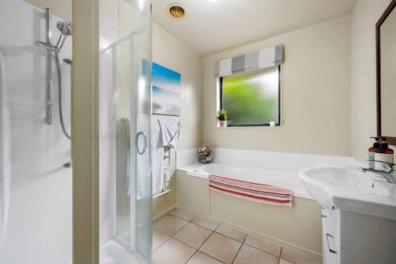 6 Inveraray Place, Nawton, Hamilton - Carousel 20