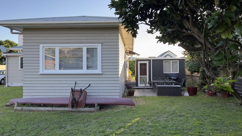 40A Hattaway Avenue, Bucklands Beach, Auckland - Carousel 2