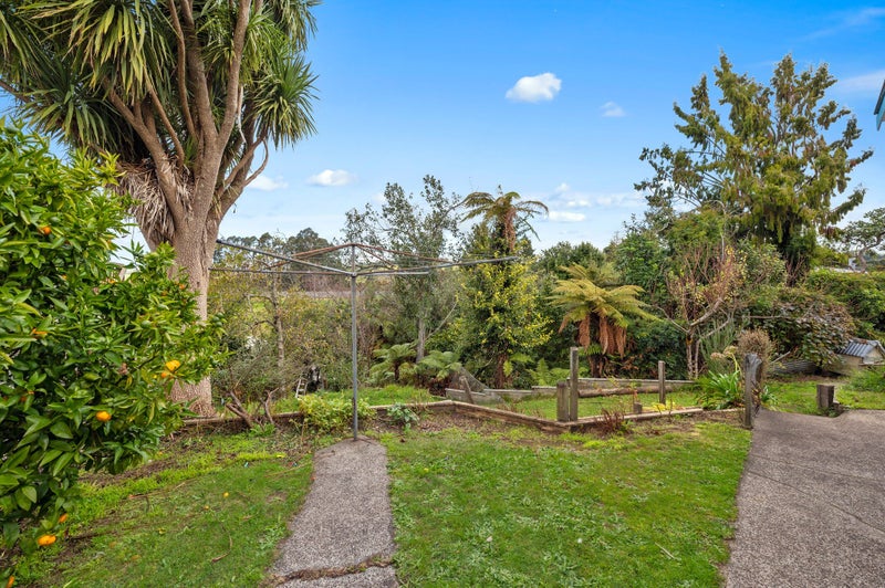 30 Bay Grove, Pukehangi, Rotorua - Carousel 2