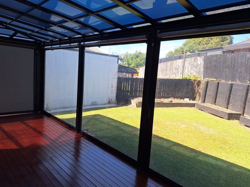 8 Pyramid Place, Glen Eden, Auckland - Carousel 12