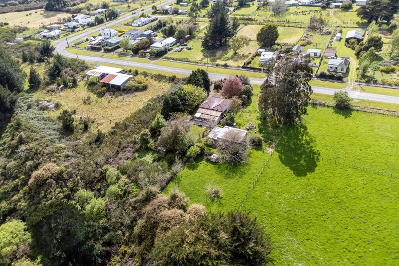 12 High Street, Eketahuna - Carousel 5