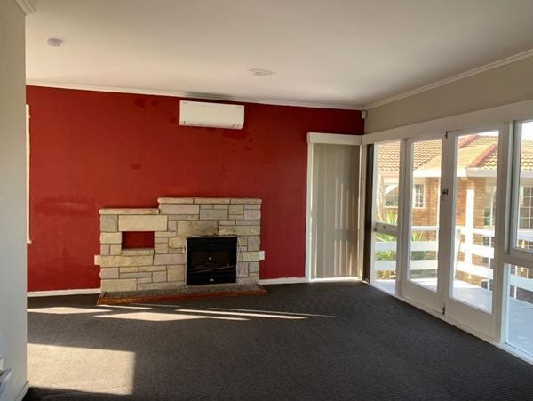 67 Canberra Avenue, Lynfield, Auckland - Carousel 1