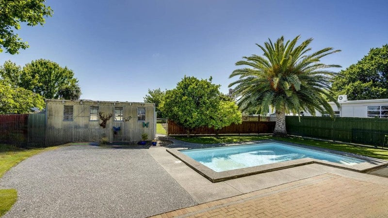 222A Grove Road, Mayfair, Hastings - Carousel 1