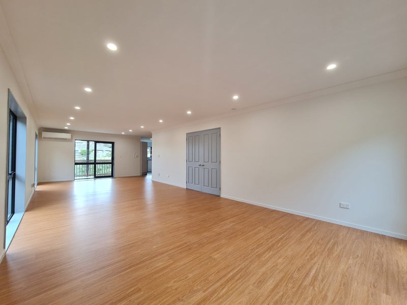 36 Arrowsmith Drive, Clover Park, Auckland - Carousel 2