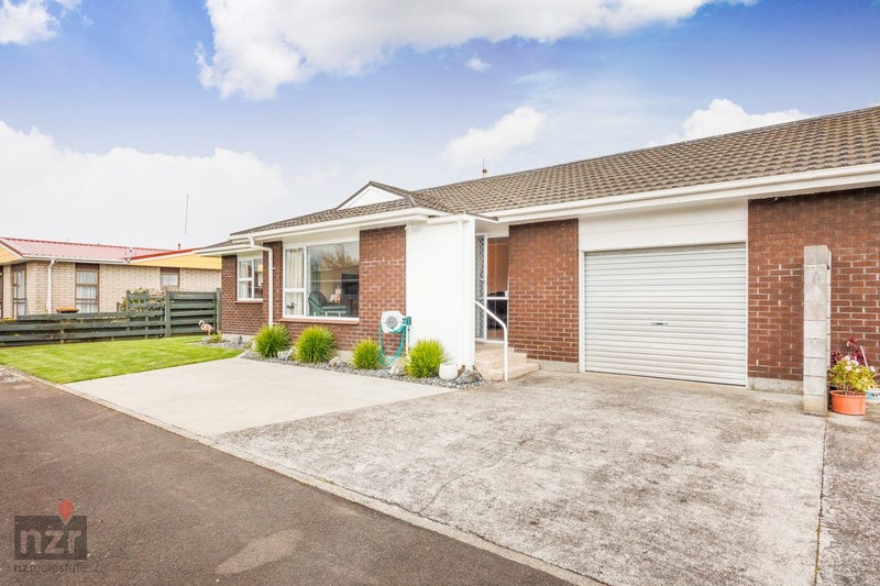 4 Chertsey Court, Roslyn, Palmerston North - Carousel 17