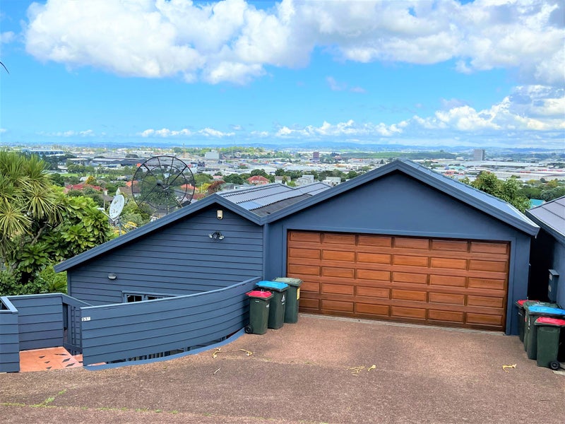 53A Ngatiawa Street, One Tree Hill, Auckland - Carousel 1