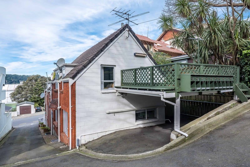 B/326 The Terrace, Te Aro, Wellington - Carousel 1