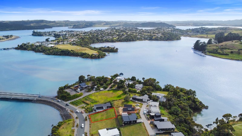 7 Rangitahi Road, Raglan - Carousel 2