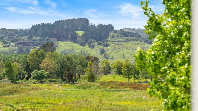 10 Alderton Place, Opaheke, Papakura - Carousel 37