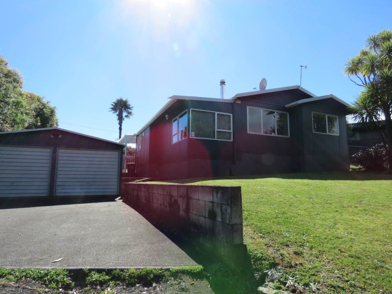 58 Ronald Avenue, Waiuku - Carousel 1