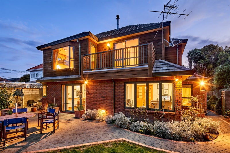 1/7 Massey Avenue, Woburn, Lower Hutt - Carousel 17