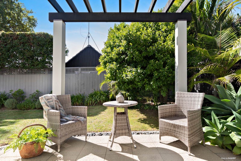 2/17 Cecil Road, Milford, Auckland - Carousel 2