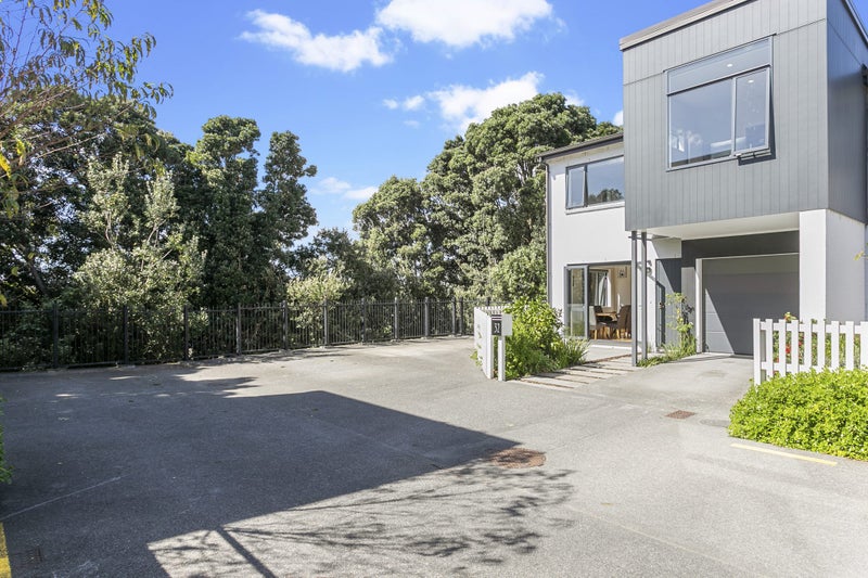 32 Komanawa Lane, Mount Wellington, Auckland - Carousel 2