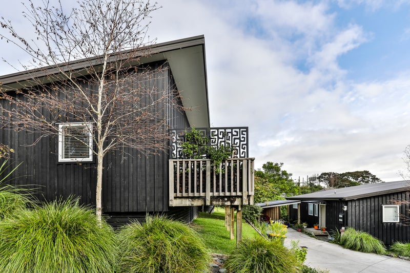 13 John Court Street, Birkenhead, Auckland - Carousel 1