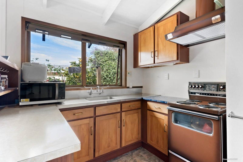 3/9 Patuone Avenue, Devonport, Auckland - Carousel 2