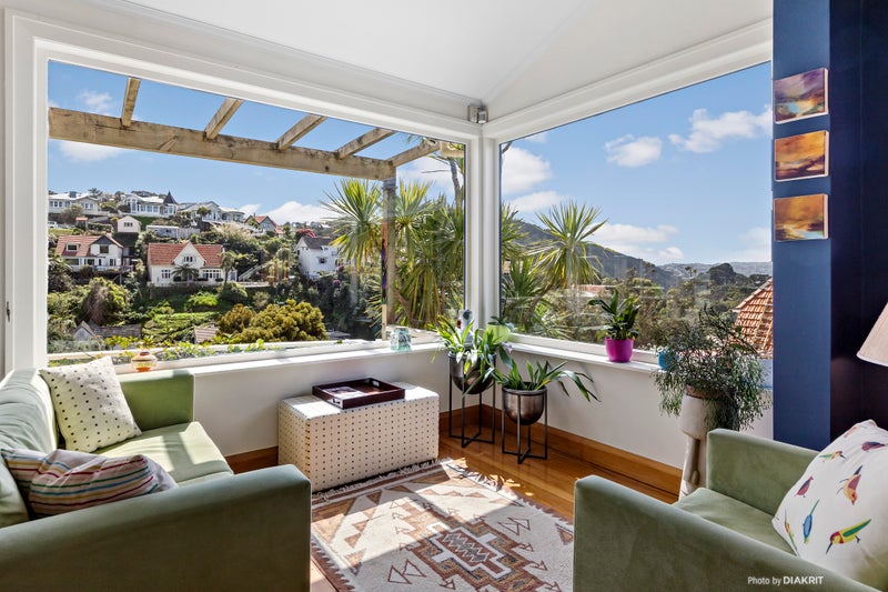 8 Kowhai Road, Kelburn, Wellington - Carousel 2