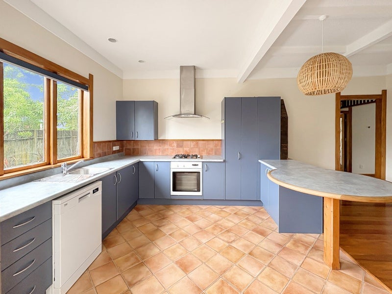 24 Claude Street, Fairfield, Hamilton - Carousel 1
