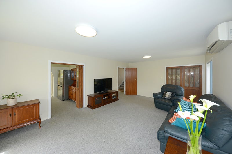 44 Camberwell Place, Avonhead, Christchurch - Carousel 2