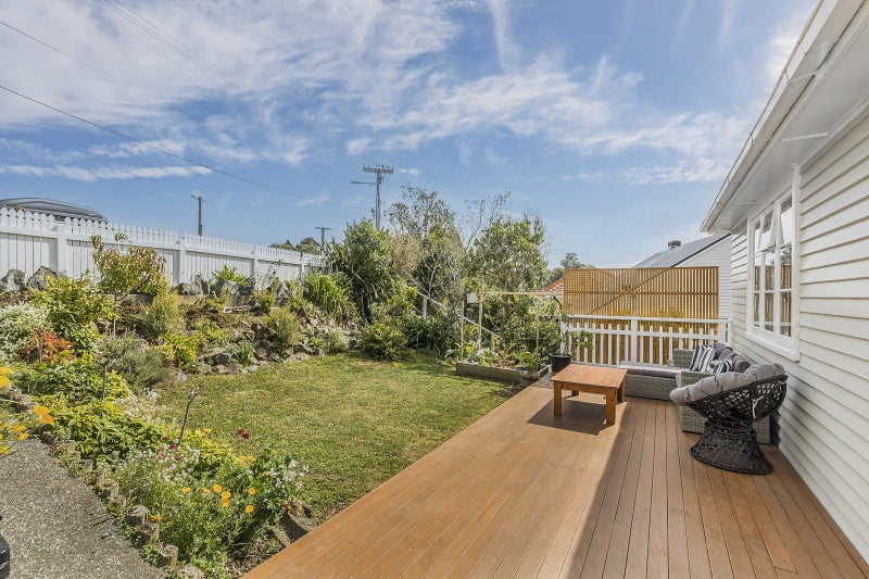 9 Stephen Street, Johnsonville, Wellington - Carousel 2