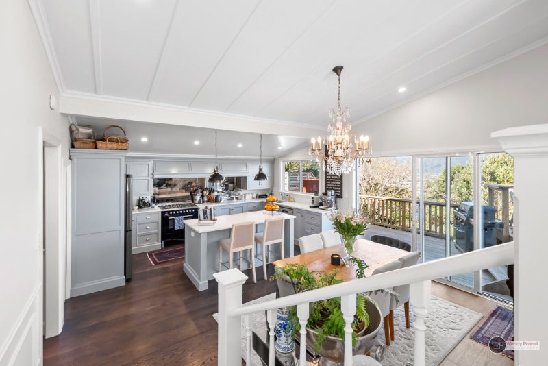 10 Chestnut Grove, Maungaraki, Lower Hutt - Carousel 2