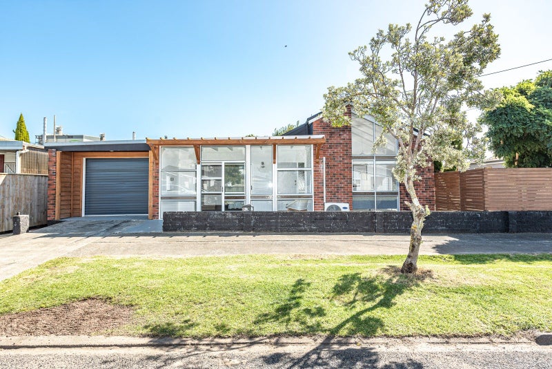 1B Gunn Street, Gonville, Whanganui - Carousel 2