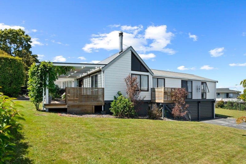 16 Matipo Street, Lansdowne, Masterton - Carousel 1