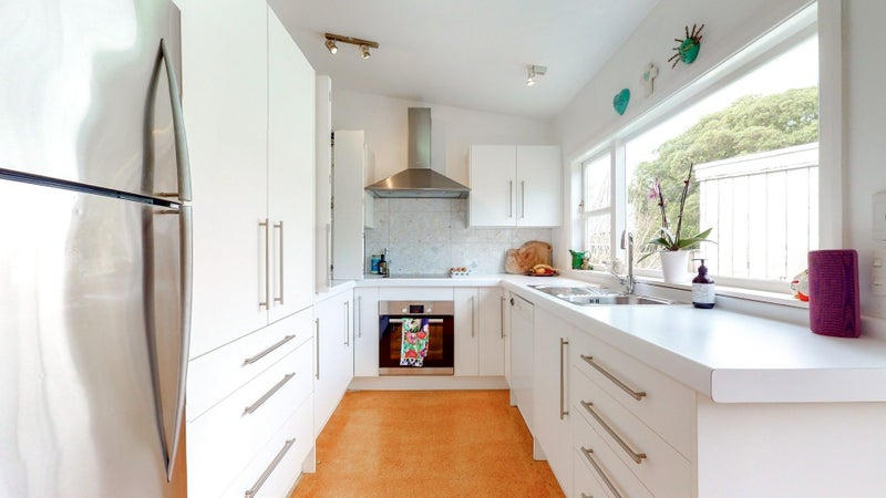 6 Ngata Street, Ngaio, Wellington - Carousel 2