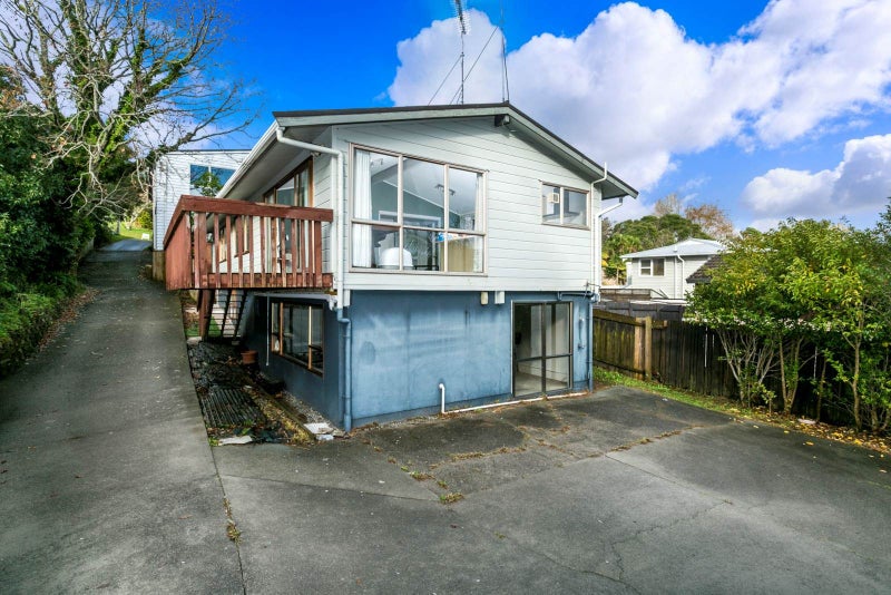 1 Alexander Avenue, Torbay, Auckland - Carousel 1