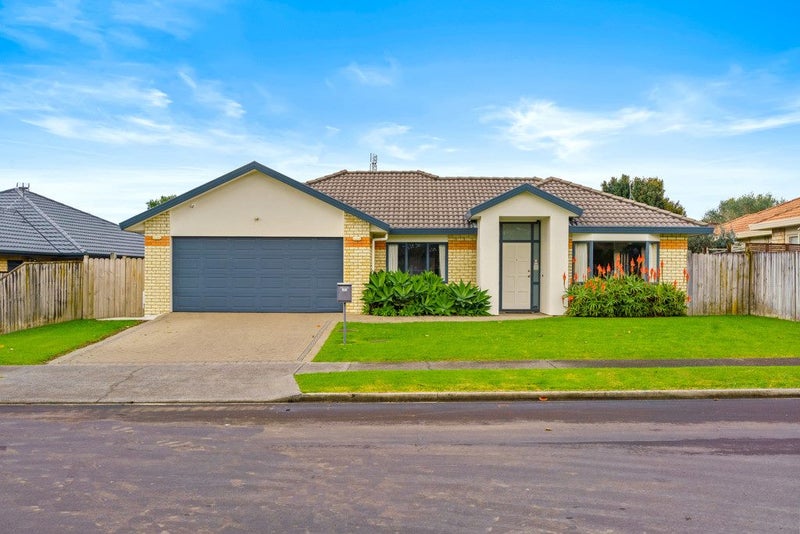 61 Redcastle Drive, East Tamaki, Auckland - Carousel 1