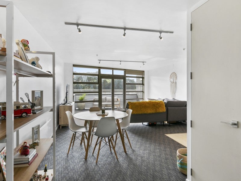 503/20 Hanson Street, Mount Cook, Wellington - Carousel 1