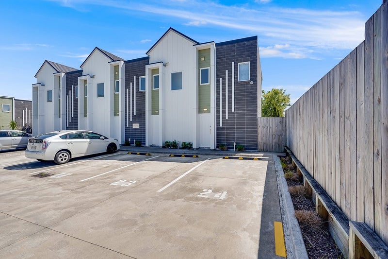 24/10 Burrows Place, Frankton, Hamilton - Carousel 2