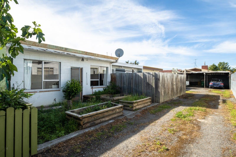 2/104 Budge Street, Riversdale, Blenheim - Carousel 10