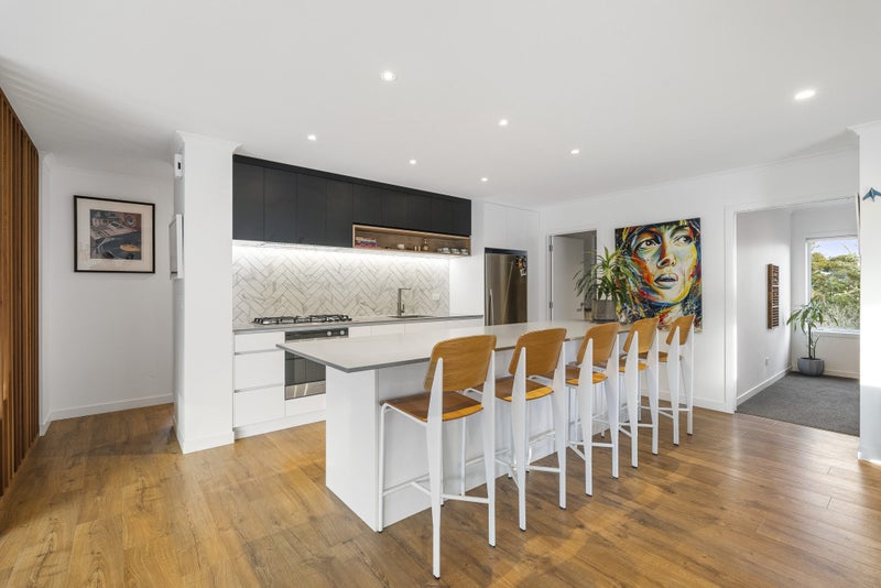 6A Valley View Road, Glenfield, Auckland - Carousel 2