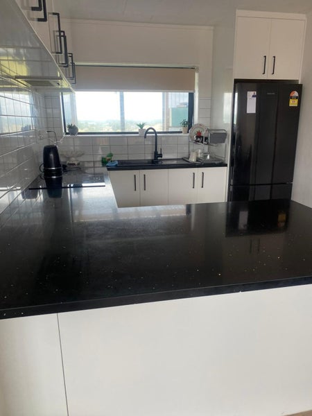 2/10 Charisma Place, Randwick Park, Auckland - Carousel 2