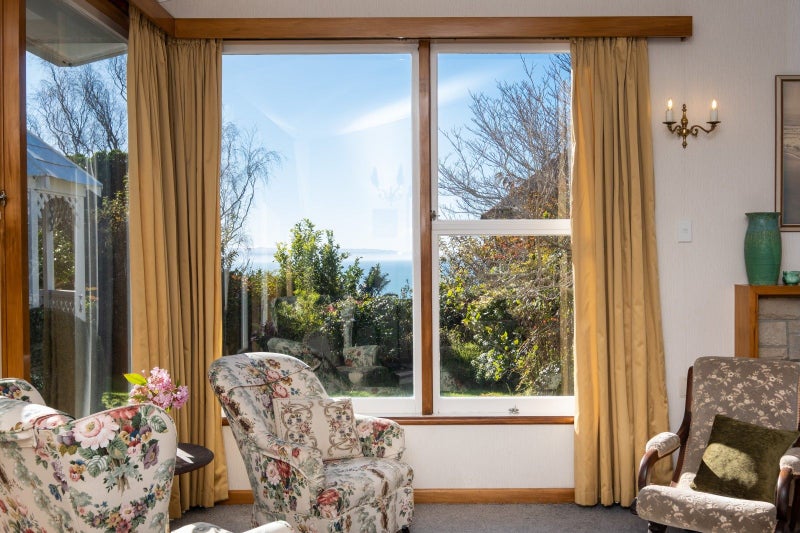 112 Thompson Road, Bluff Hill, Napier - Carousel 1