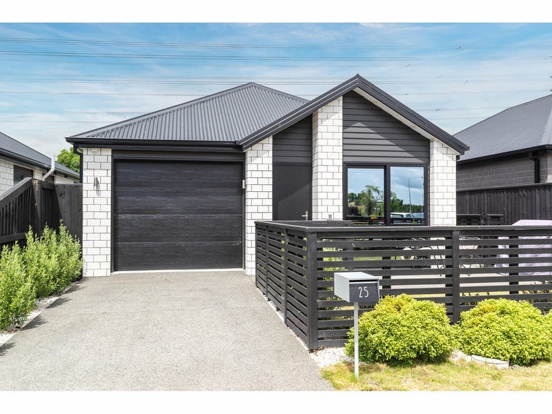 25 Piripiri Place, Broomfield, Christchurch - Carousel 11