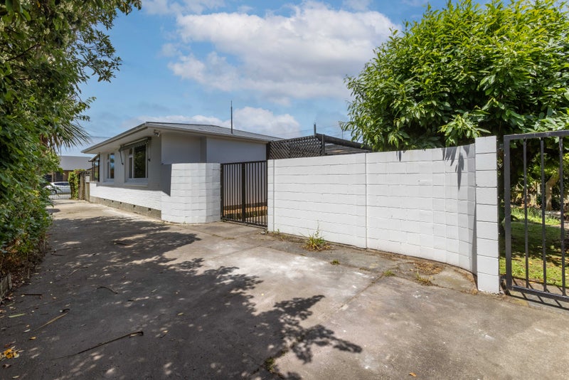 11 Clearbrook Street, Shirley, Christchurch - Carousel 21