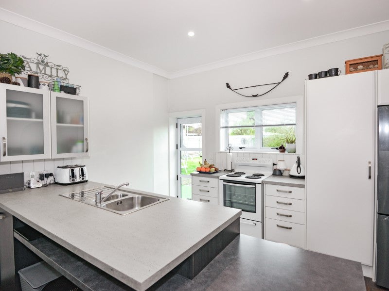900 Clive Street, Akina, Hastings - Carousel 2