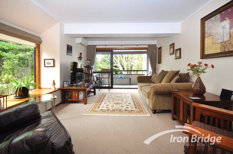 1/51 Seaton Road, Murrays Bay, Auckland - Carousel 2